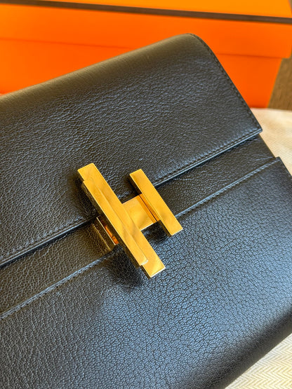 Pre-owned Hermès Cinhetic To Go Black Chèvre Mysore Bag