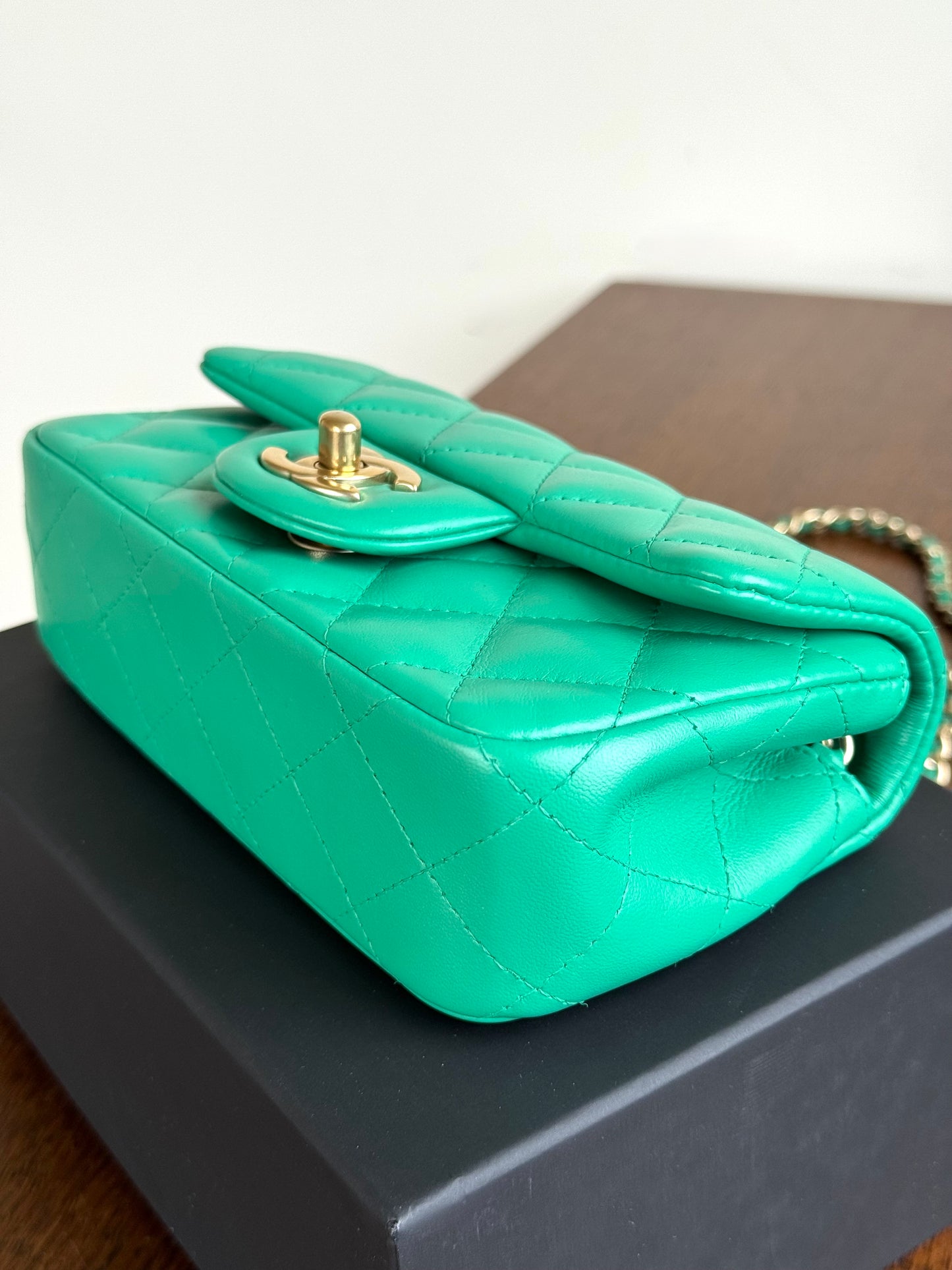Pre-owned Chanel Timeless Extra Mini Green Leather Flap Bag