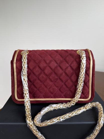 Pre-owned Chanel 2.55 Reissue Small 224 Burgundy Suede Flap Bag