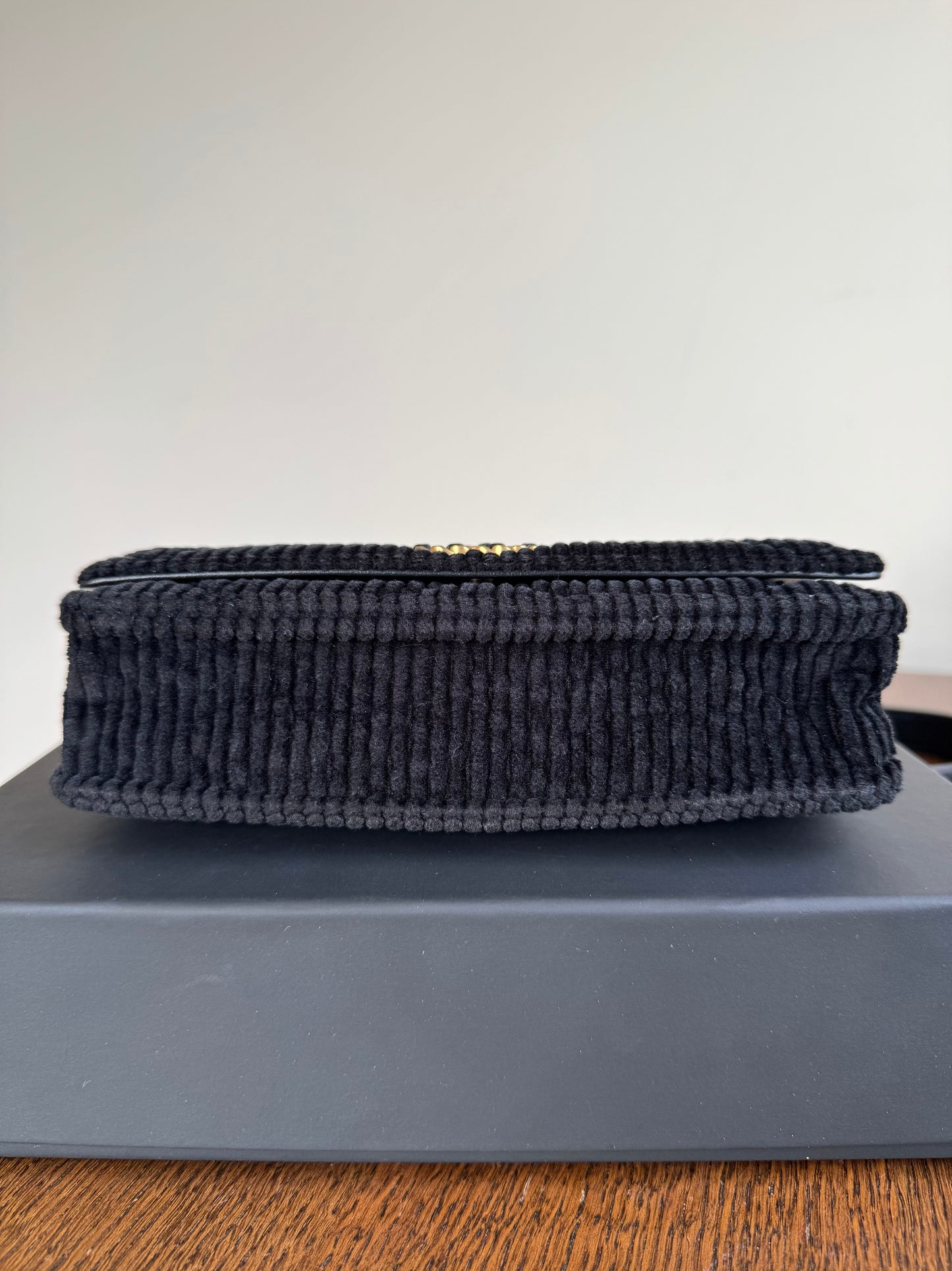 Pre-owned Chanel 19 Wallet On Chain Corduroy Black Bag
