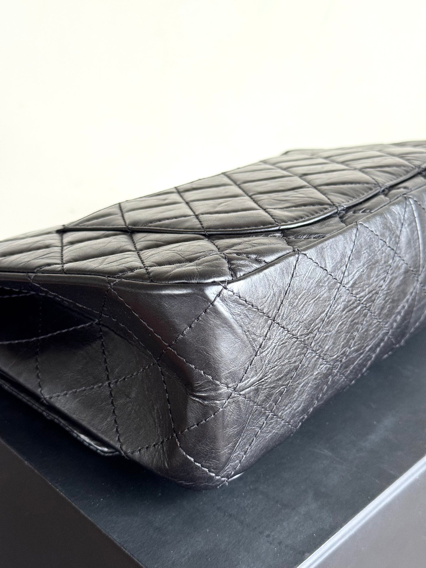Pre-owned Chanel 2.55 Reissue Maxi 227 Black Calfskin Flap Bag