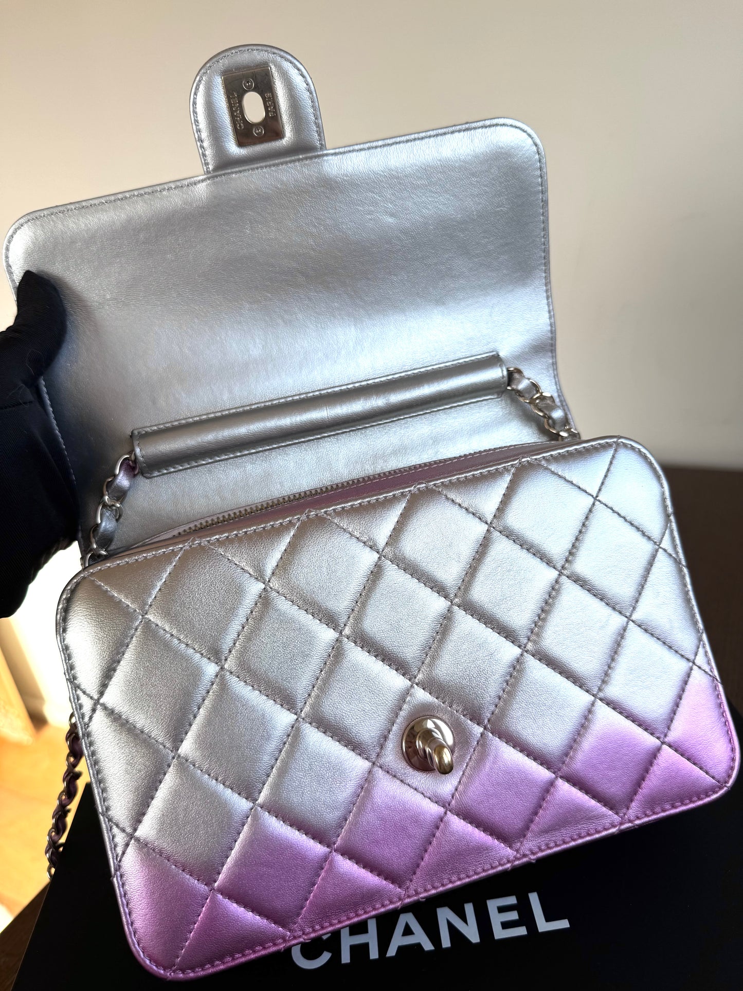 Pre-owned Chanel Like A Wallet Metallic Silver Pink Lambskin Flap Bag