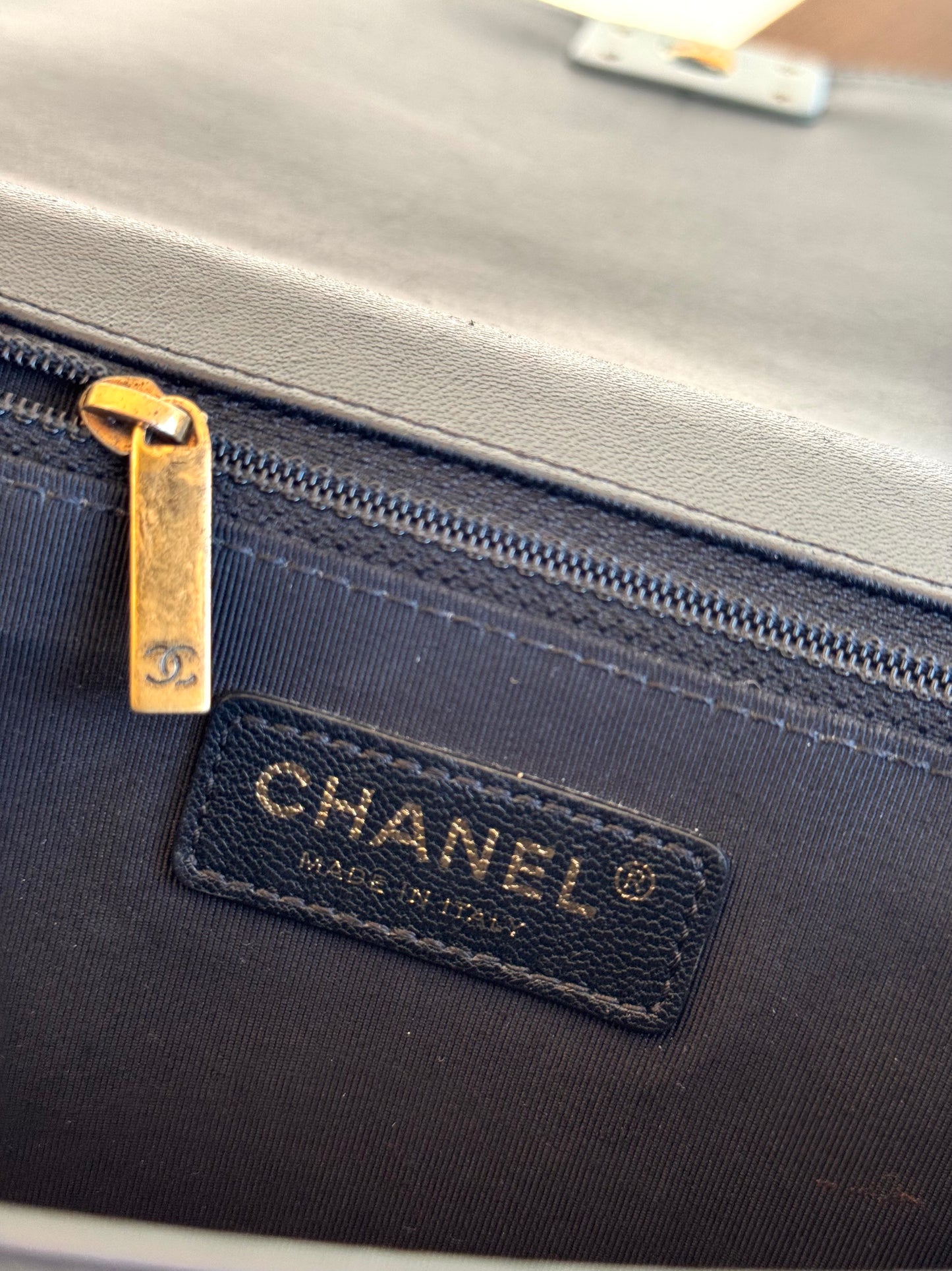 Pre-owned Chanel Boy Large Crest-Embellished Multicolores Bag