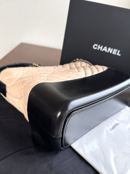 Pre-owned Chanel Gabrielle Medium V-Stitch Beige Black Leather Hobo Bag