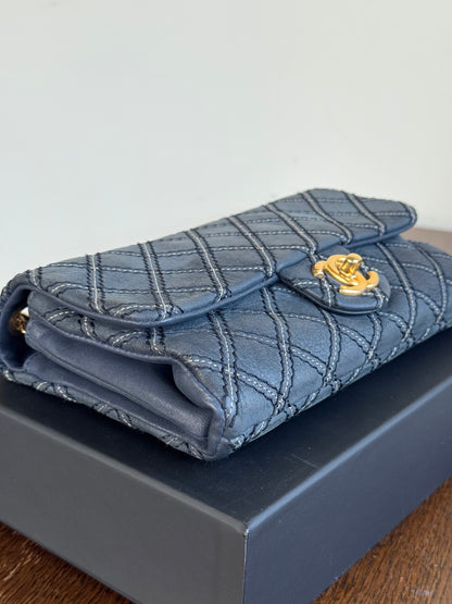 Pre-owned Chanel CC Stitch Quilted Blue Iridescent Leather Flap Bag