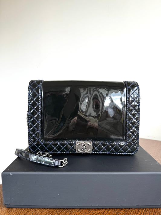 Pre-owned Chanel Boy WOC Black Patent Leather Flap Bag