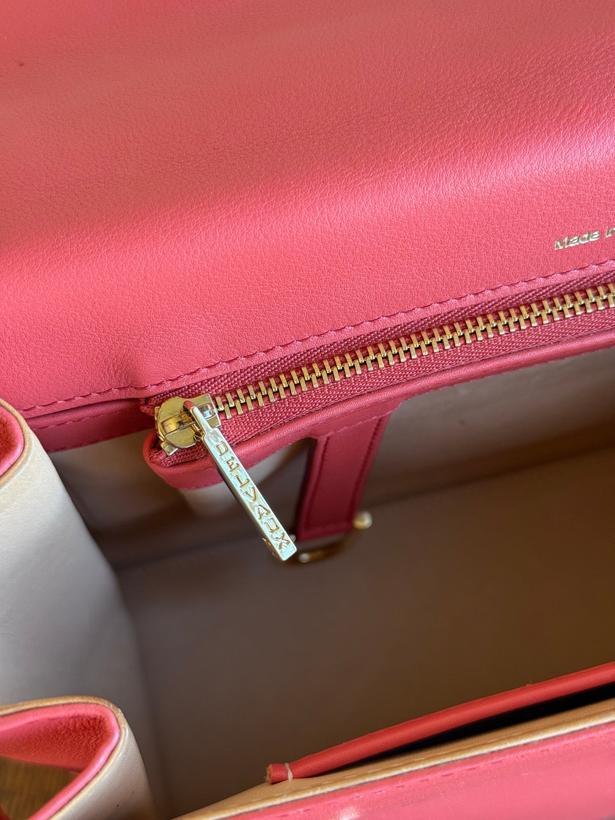 Pre-owned Delvaux Tempête MM Salmon Pink Crocodile Leather Bag
