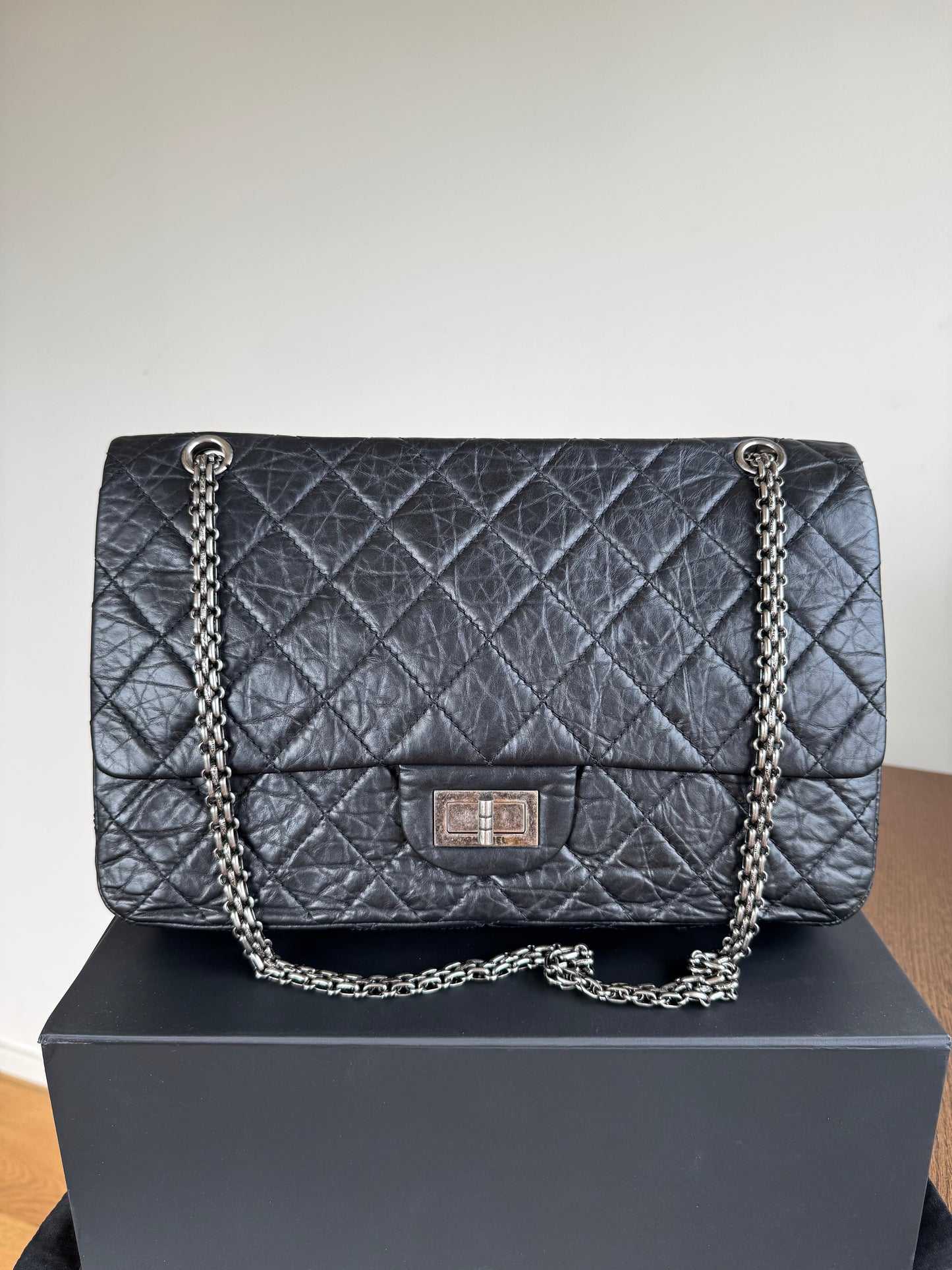 Pre-owned Chanel 2.55 Reissue Maxi 227 Black Calfskin Flap Bag