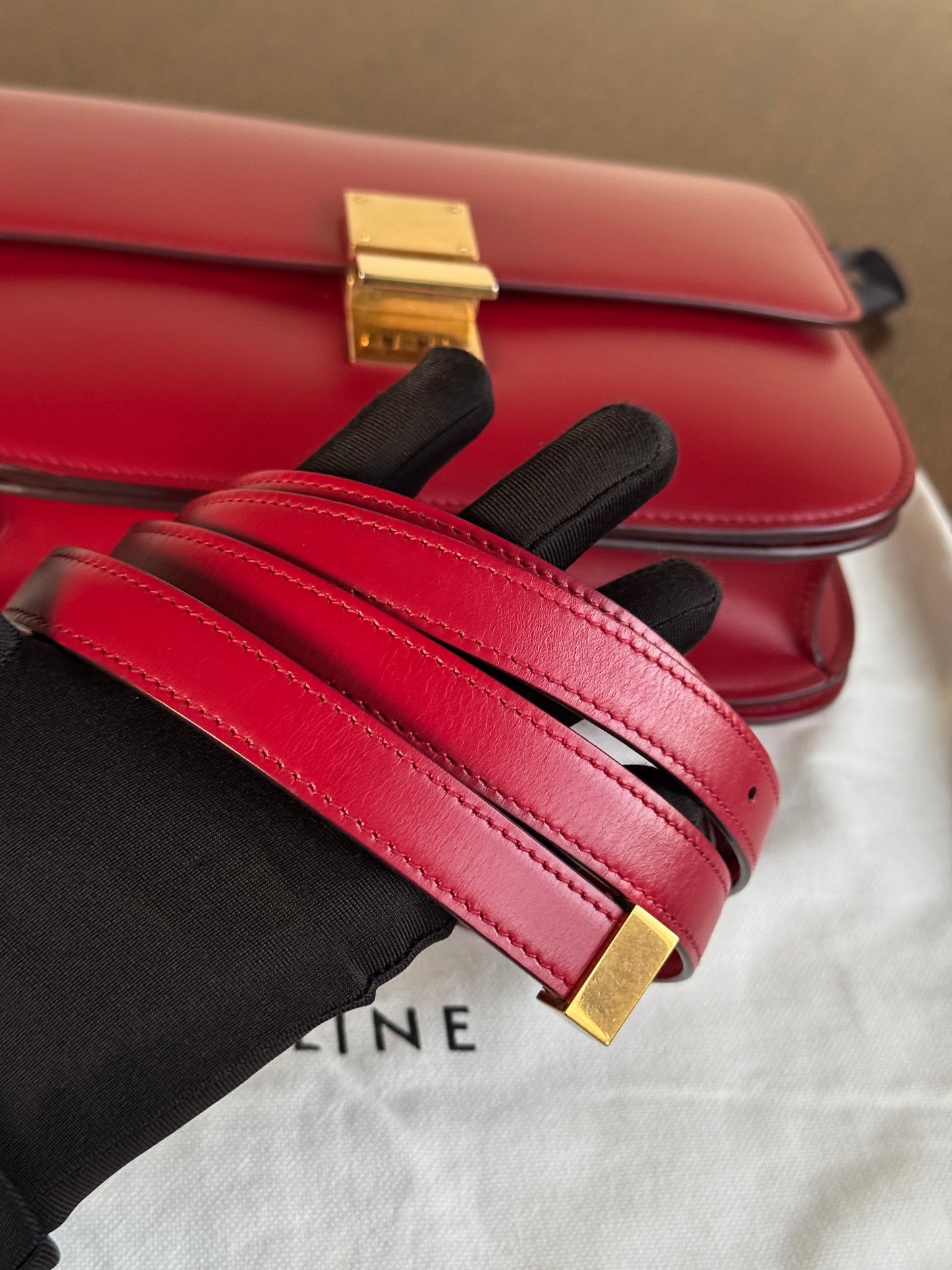 Pre-owned Celine Classic Box Medium Red Leather Bag