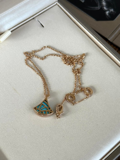 Pre-owned Bvlgari Divas Turquoise 18K Pink Gold Nacklace