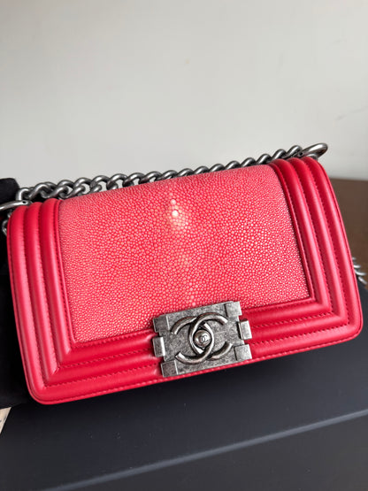 Pre-owned Chanel Boy Small Red Stingray Leather Flap Bag