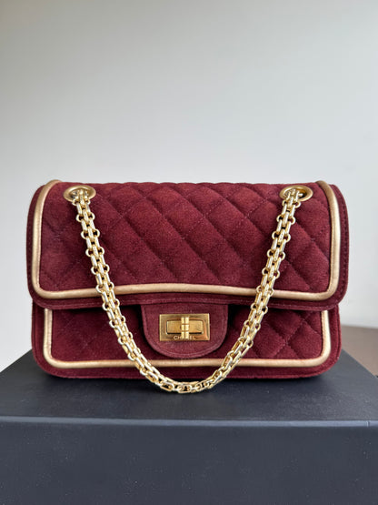 Pre-owned Chanel 2.55 Reissue Small 224 Burgundy Suede Flap Bag