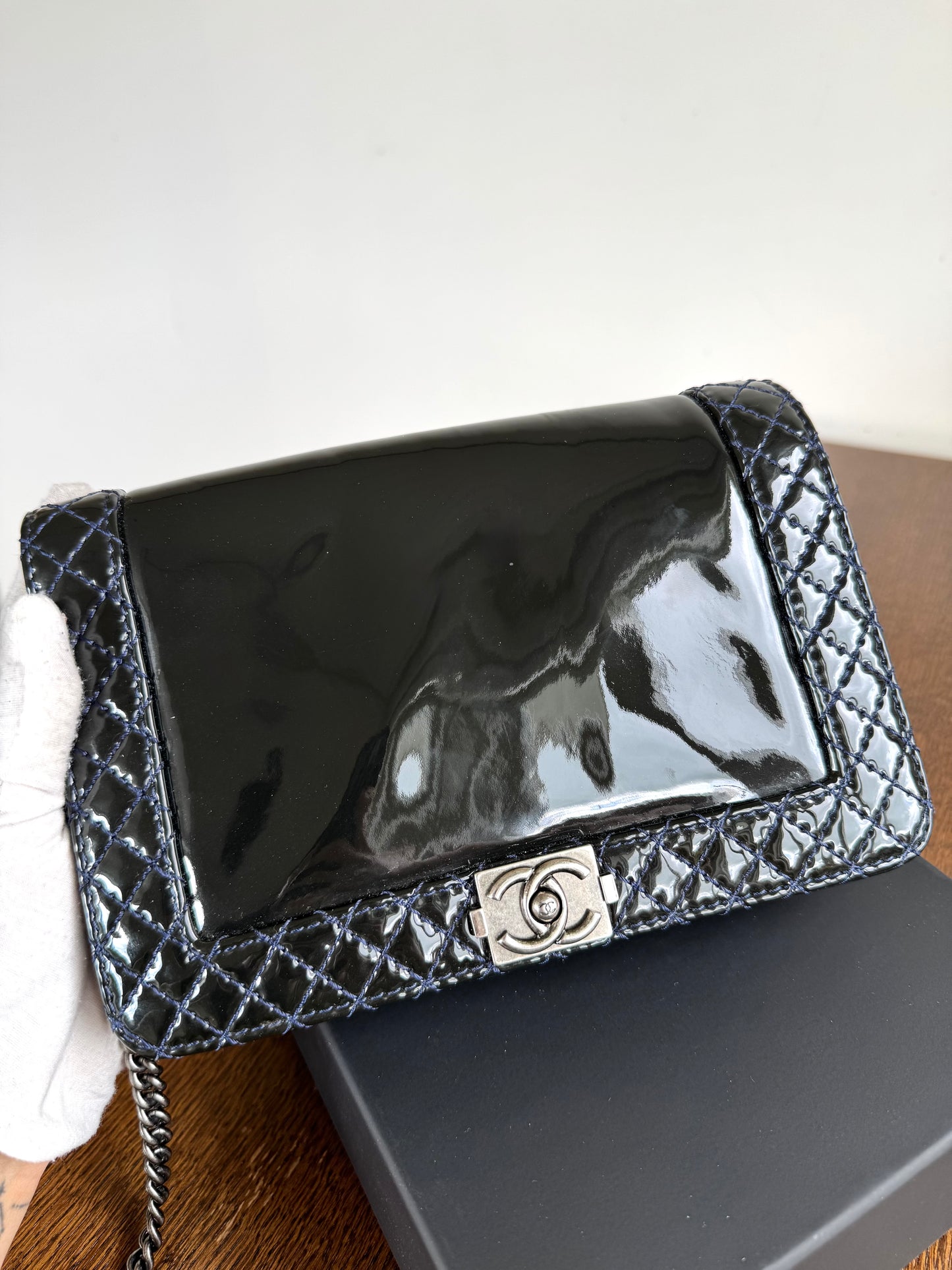 Pre-owned Chanel Boy WOC Black Patent Leather Flap Bag