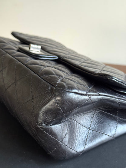 Pre-owned Chanel 2.55 Reissue Maxi 227 Black Calfskin Flap Bag