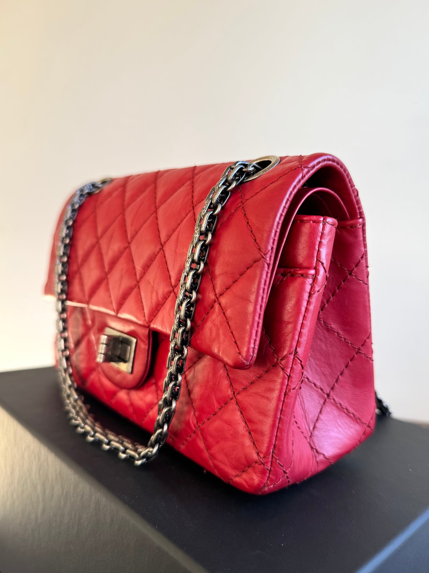 Pre-owned Chanel 2.55 Reissue Small 224 Red Leather Flap Bag