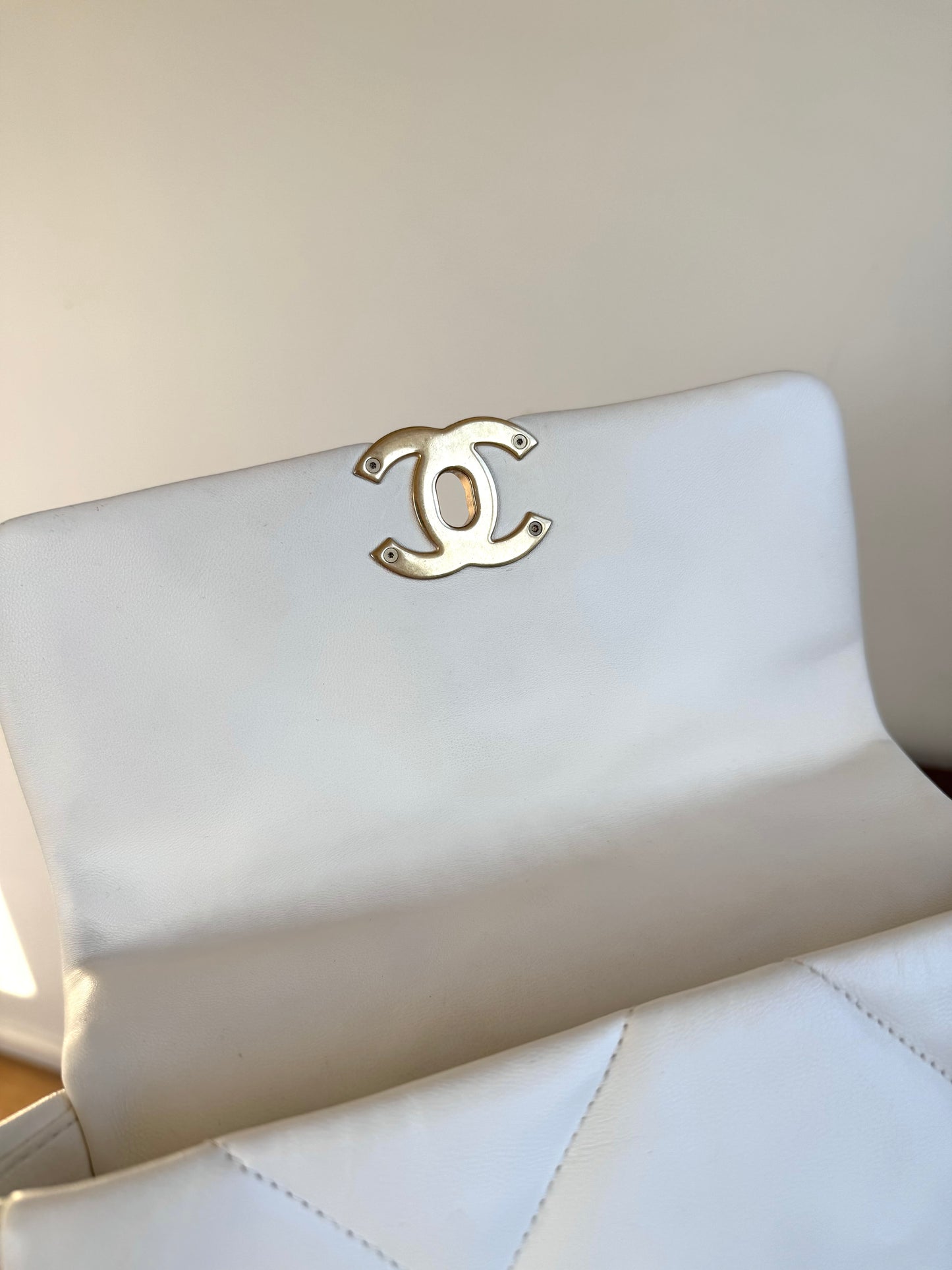 Pre-owned Chanel 19 Small White Lambskin Flap Bag