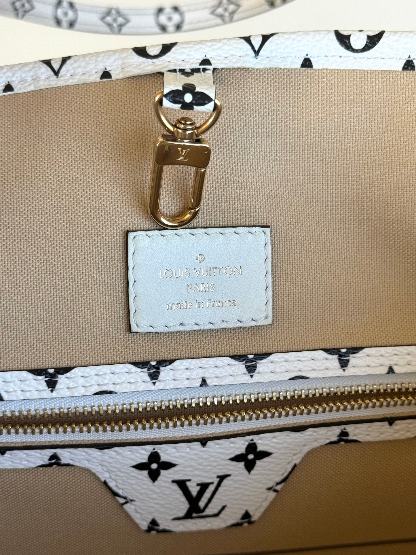 Pre-owned Louis Vuitton Neverfull MM Monogram Giant Kaki Tote Bag