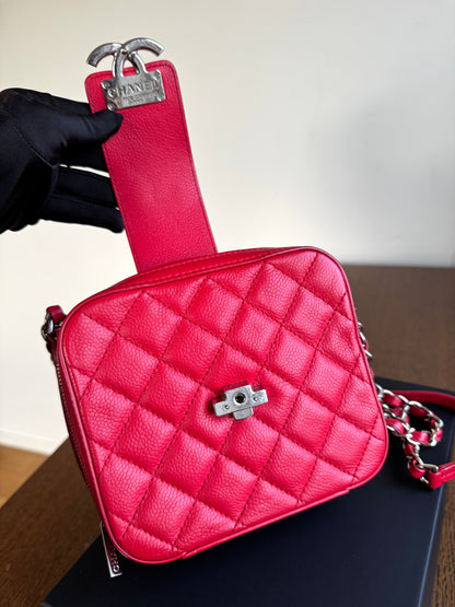 Pre-owned Chanel CC Box Mini Red Leather Camera Bag