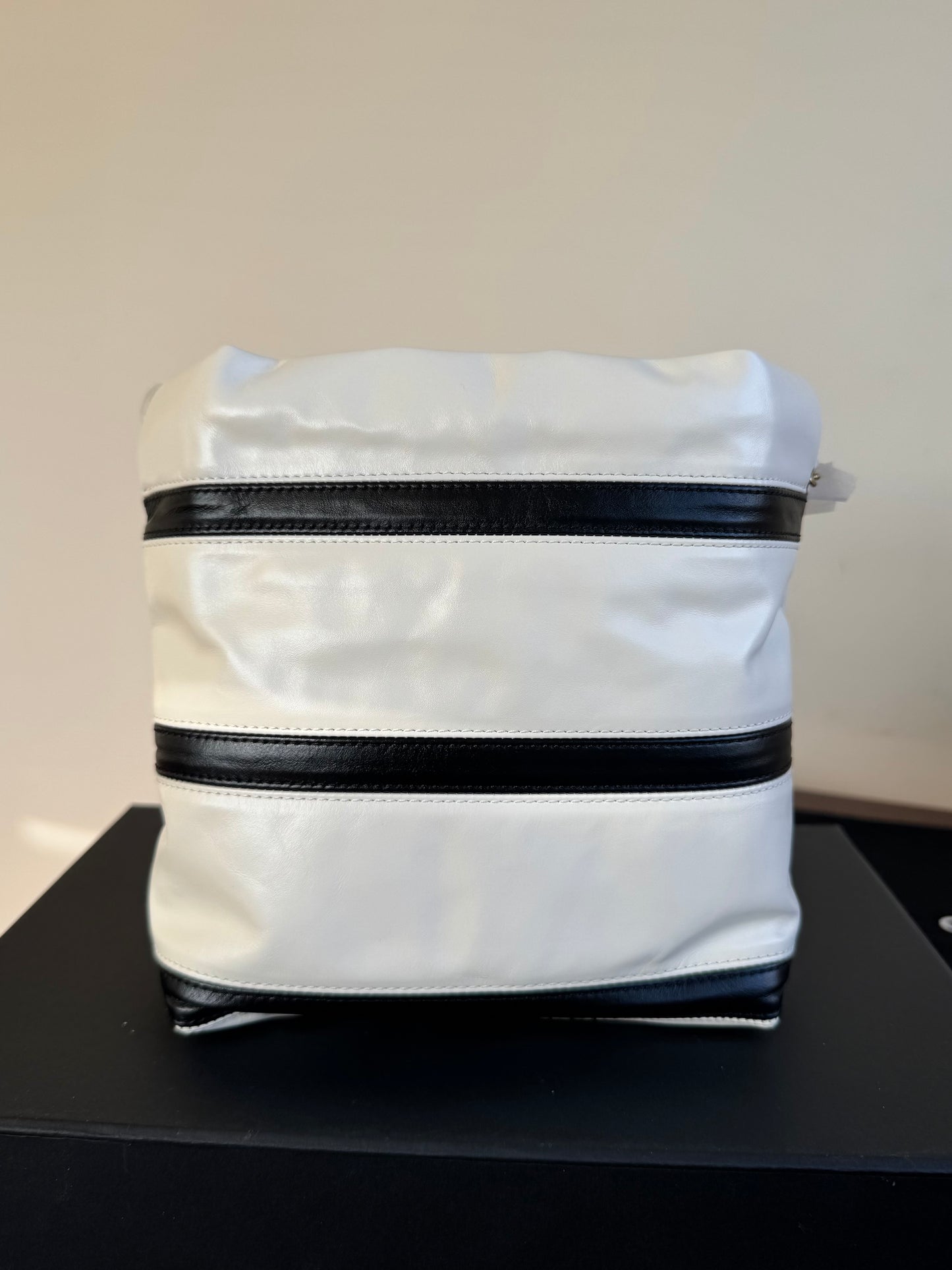 Pre-owned Chanel 22 Mini Black White Leather Tote Bag