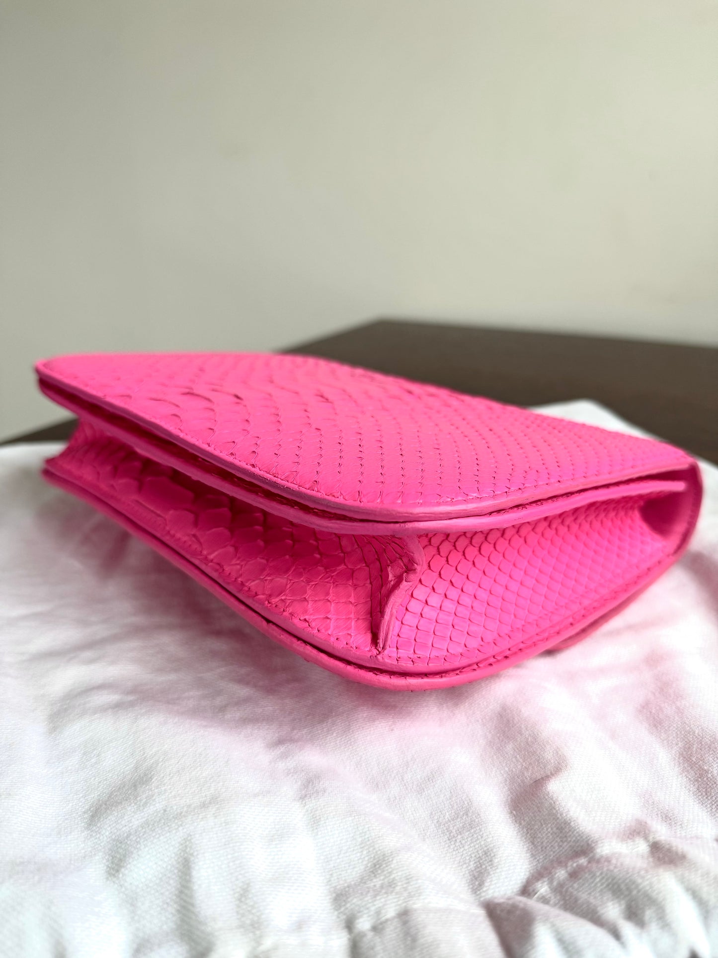 Pre-owned Céline Classic Box Medium Pink Python Bag
