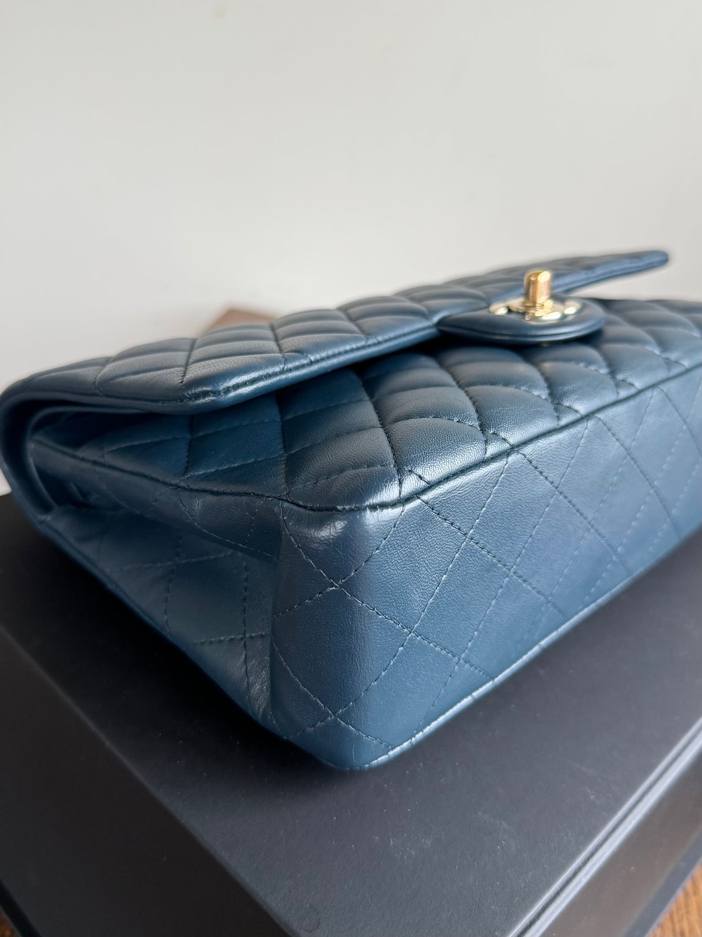 Pre-owned Chanel Timeless Classic Medium Marine Blue Lambskin Flap Bag