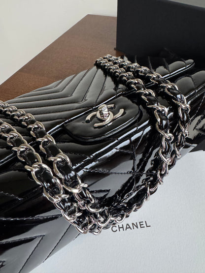 Pre-owned Chanel Classic Jumbo Black Patent Leather Flap Bag
