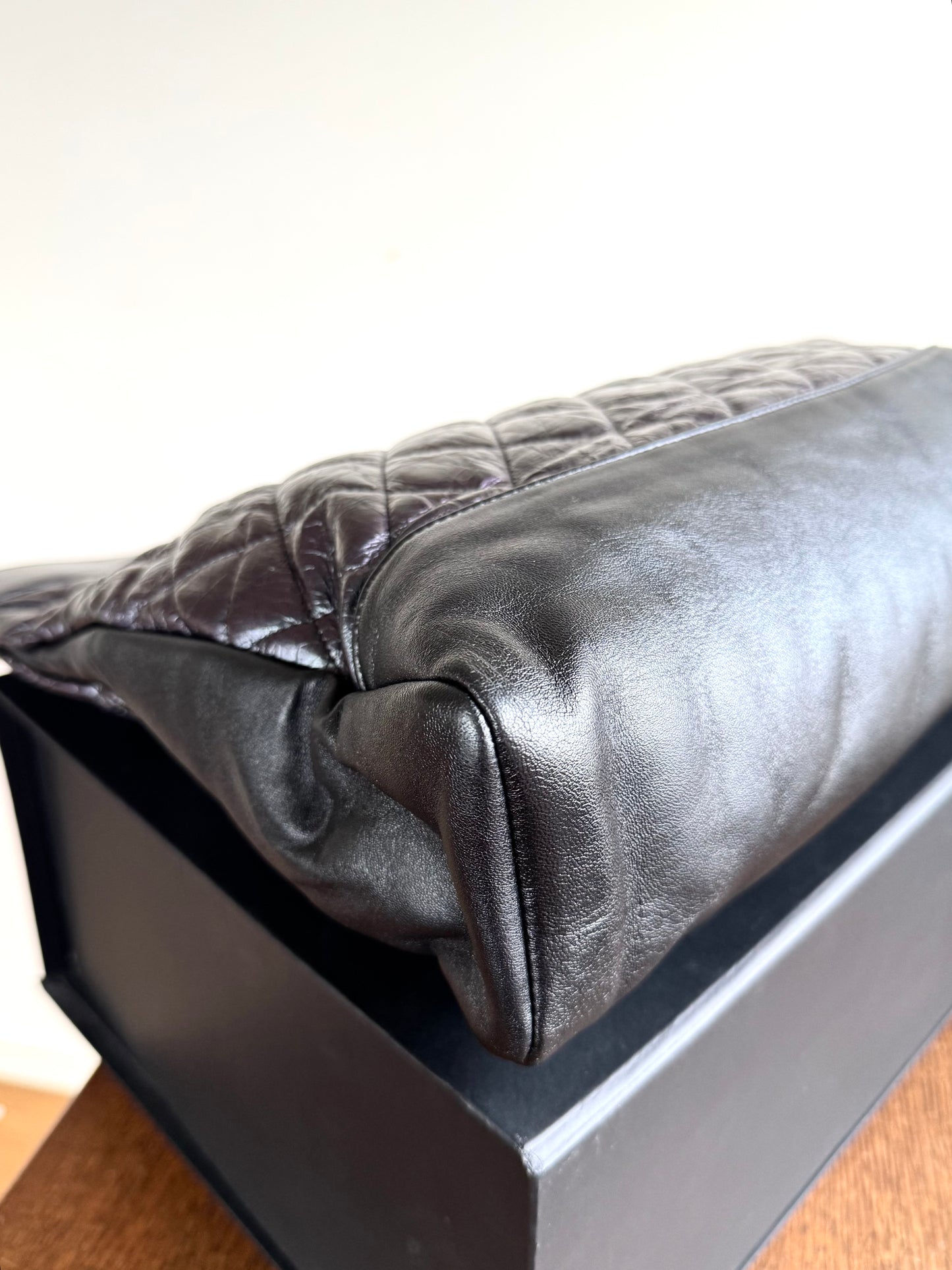 Pre-owned Chanel 31bag Large Black Purple Waxed Leather Tote Bag