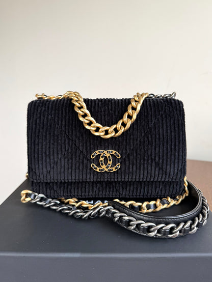 Pre-owned Chanel 19 Wallet On Chain Corduroy Black Bag