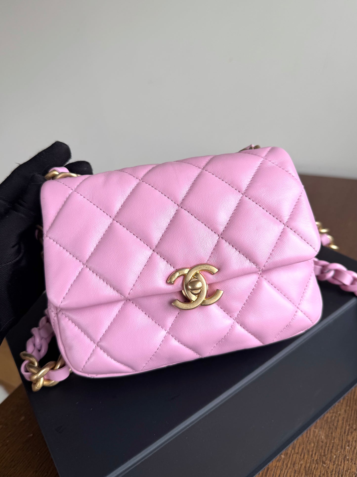 Pre-owned Chanel Matelasse Mini Pink Lambskin Lacquered Chain Flap Bag