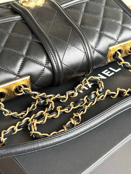 Pre-owned Chanel Elegant CC Medium Black Leather Flap Bag