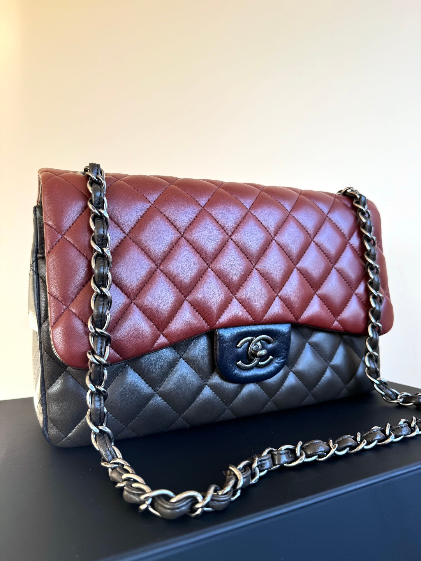 Pre-owned Chanel Timeless Classic Jumbo Tricolor Leather Flap Bag