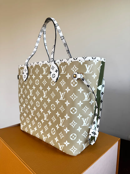 Pre-owned Louis Vuitton Neverfull MM Monogram Giant Kaki Tote Bag