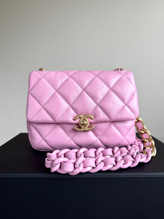 Pre-owned Chanel Matelasse Mini Pink Lambskin Lacquered Chain Flap Bag