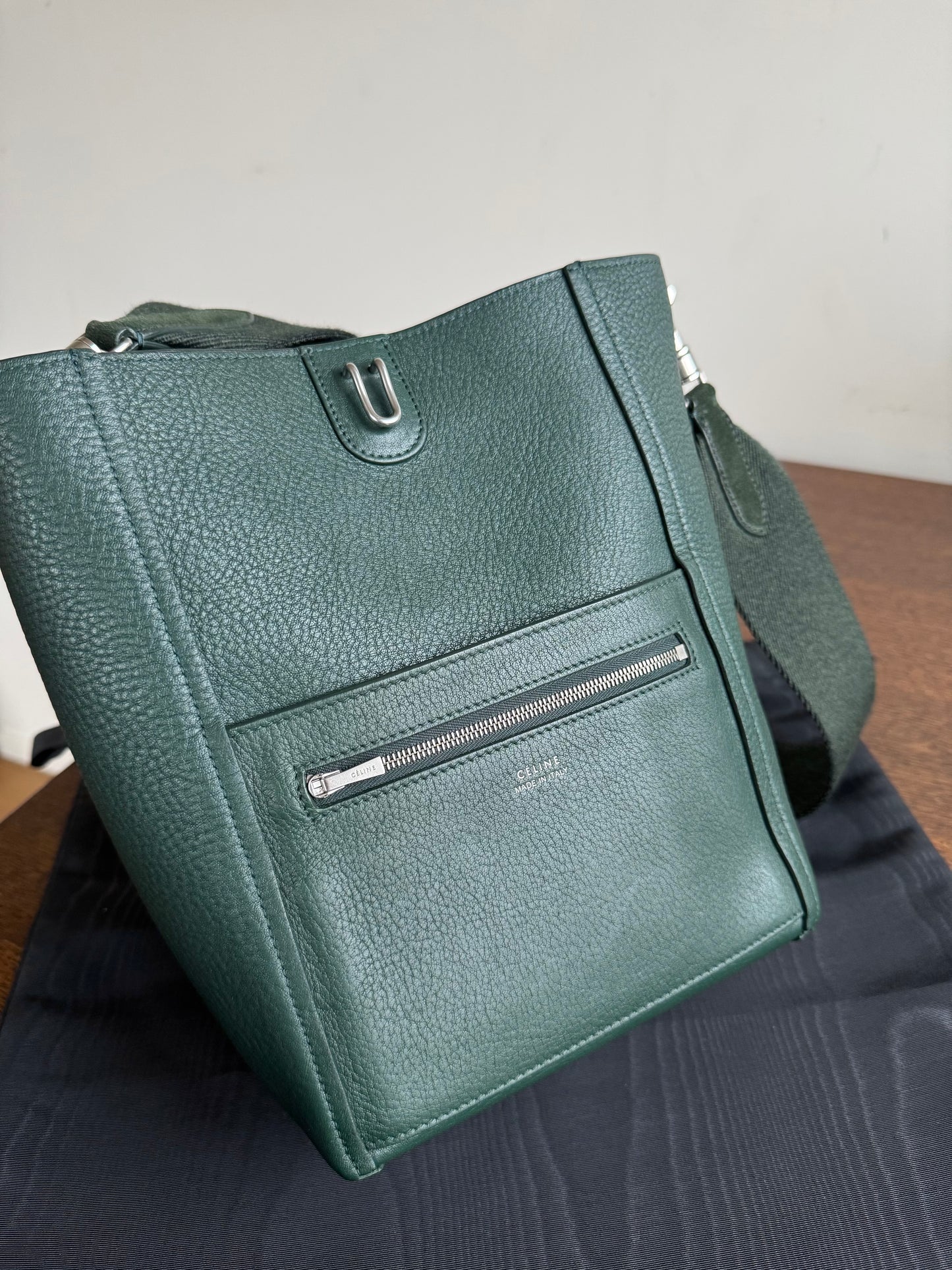 Pre-owned Céline Seau Sangle Small Dark Green Leather Tote Bag