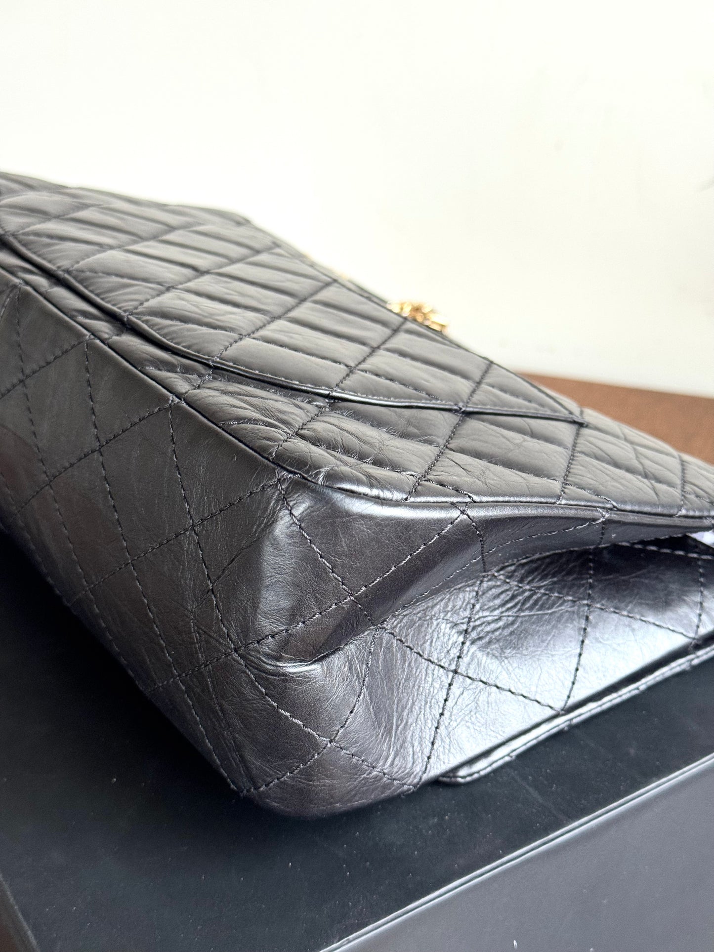 Pre-owned Chanel 2.55 Reissue Maxi 227 Black Calfskin Flap Bag