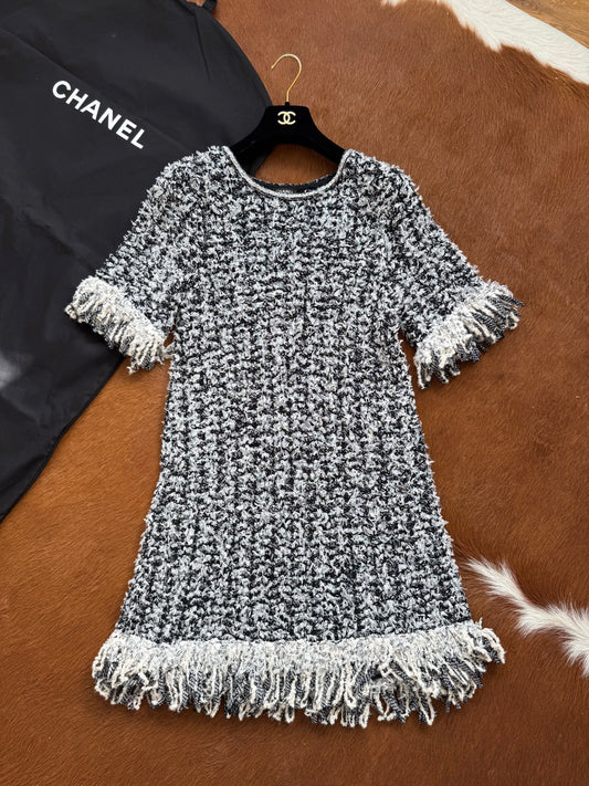 Pre-owned Chanel Black White Cotton Silk Dress