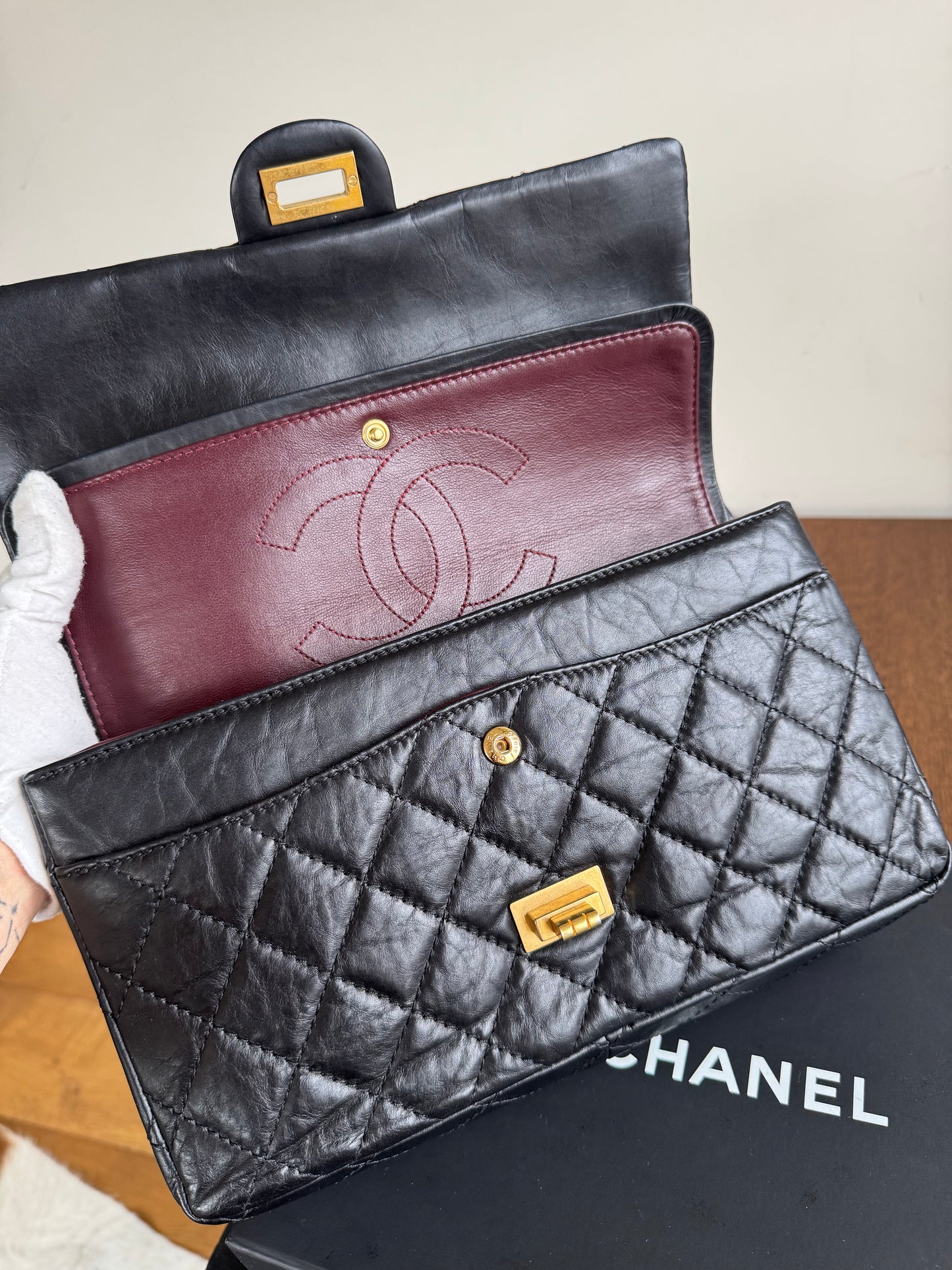 Pre-owned Chanel 2.55 Reissue Large 226 Black Calfskin Flap Bag
