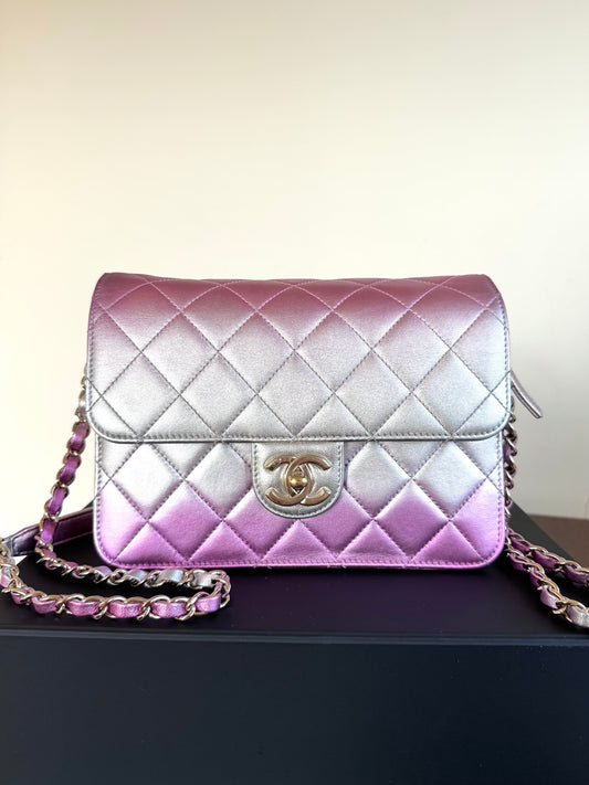 Pre-owned Chanel Like A Wallet Metallic Silver Pink Lambskin Flap Bag