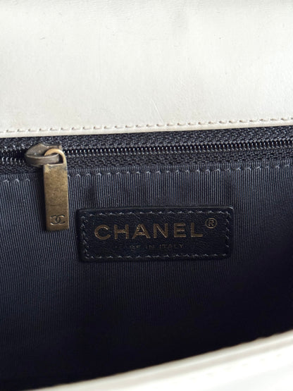 Pre-owned Chanel Boy Medium Original Clasp White Leather Flap Bag