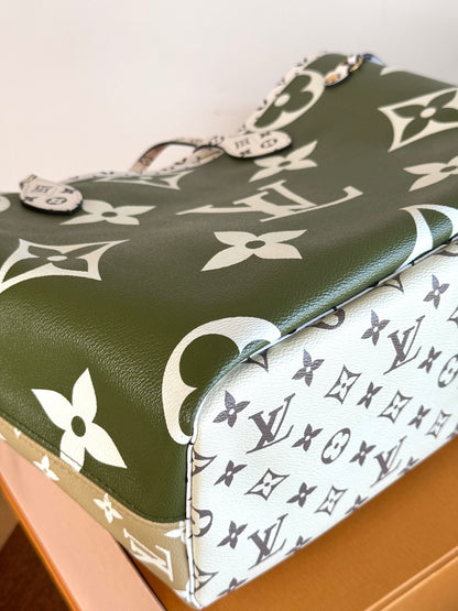 Pre-owned Louis Vuitton Neverfull MM Monogram Giant Kaki Tote Bag