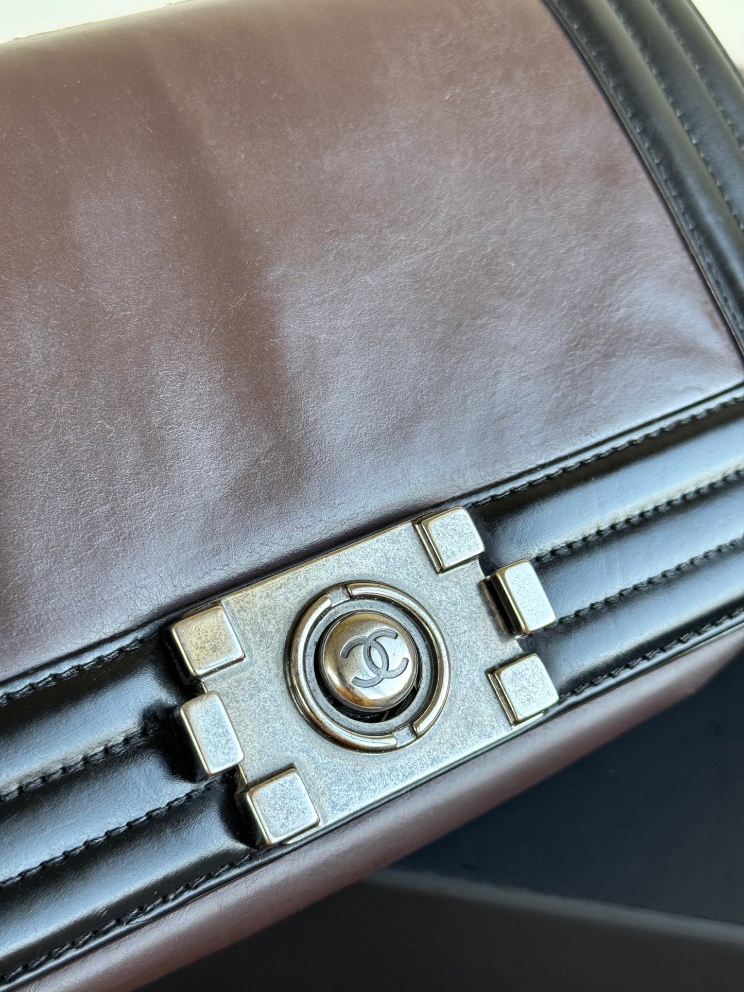 Pre-owned Chanel Boy Medium Brown Black Leather Flap Bag