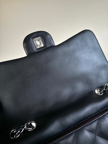 Pre-owned Chanel Timeless Classic Jumbo Black Lambskin Single Flap Bag