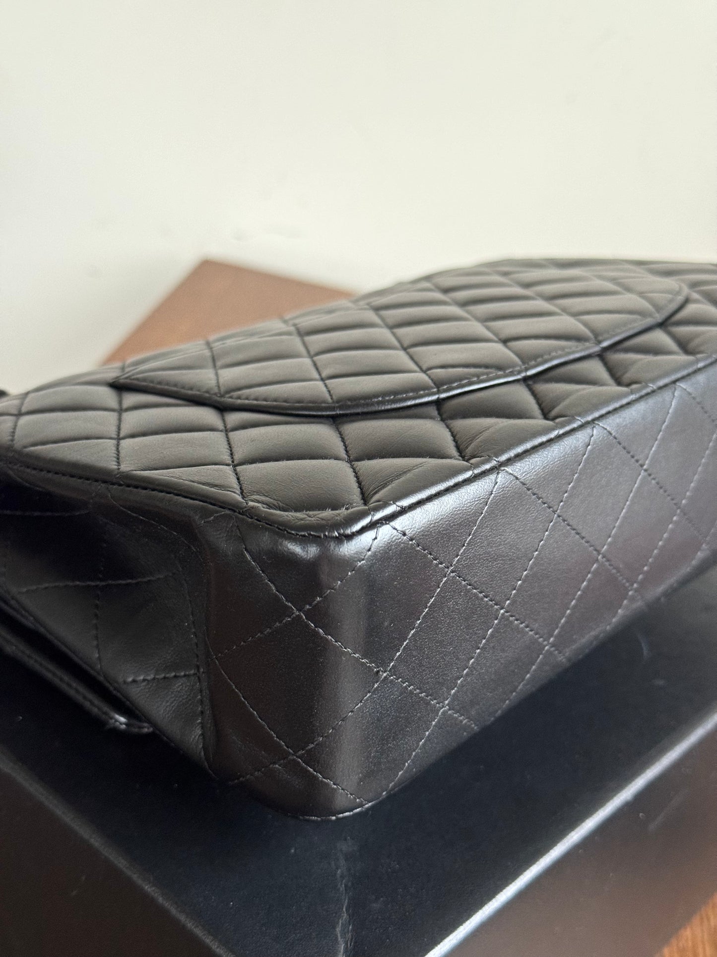 Pre-owned Chanel Timeless Classic Medium Black Lambskin Flap Bag