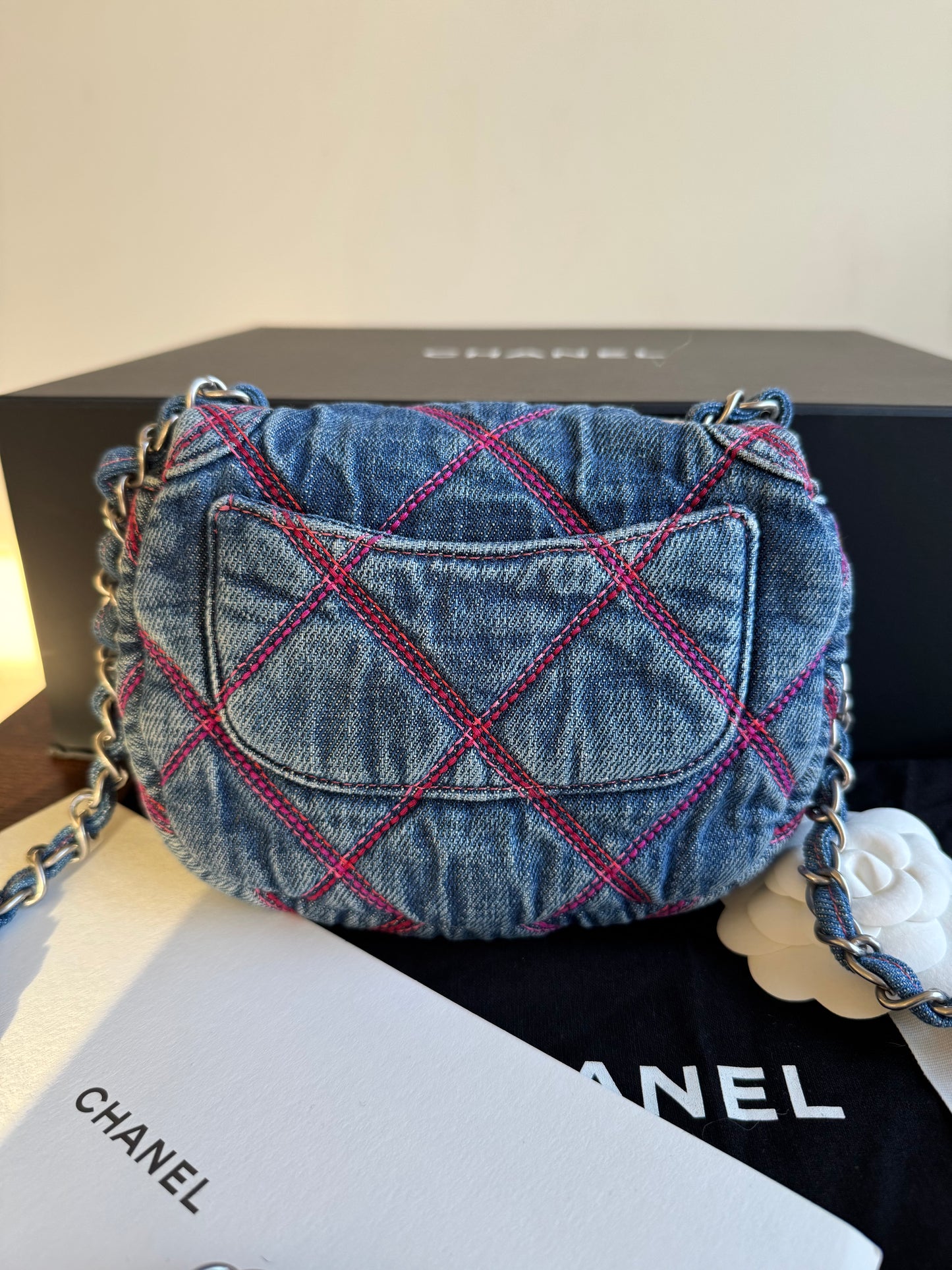 Pre-owned Chanel 22S Coco Beach Mini Denim Crossbody Bag