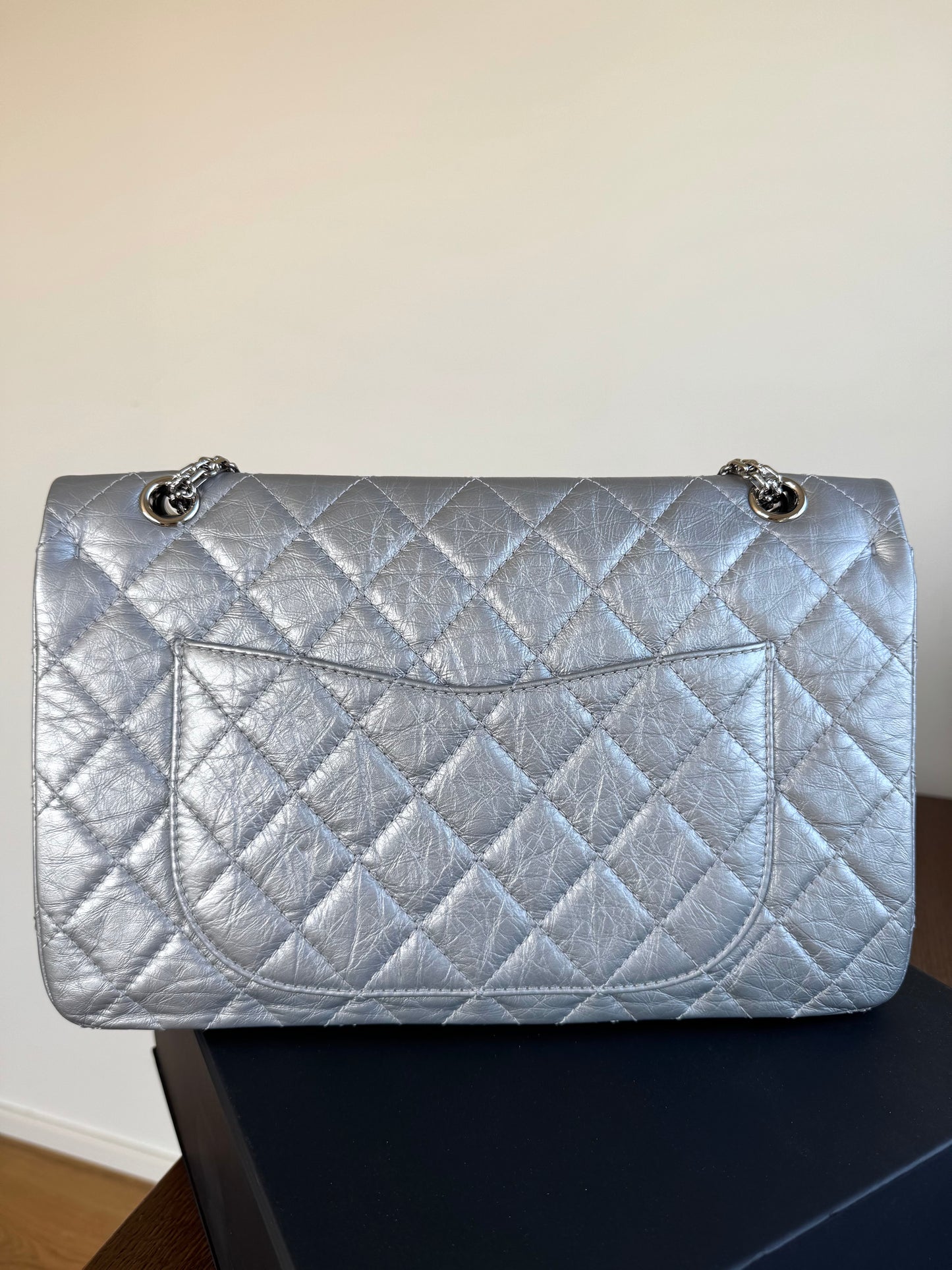 Pre-owned Chanel 2.55 Reissue Maxi 227 Silver Leather Flap Bag
