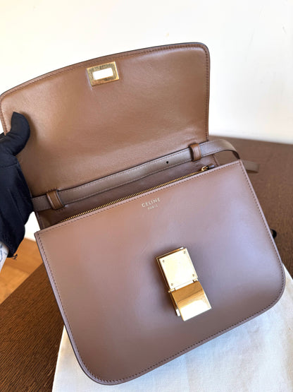 Pre-owned Celine Classic Box Medium Brown Calfskin Bag