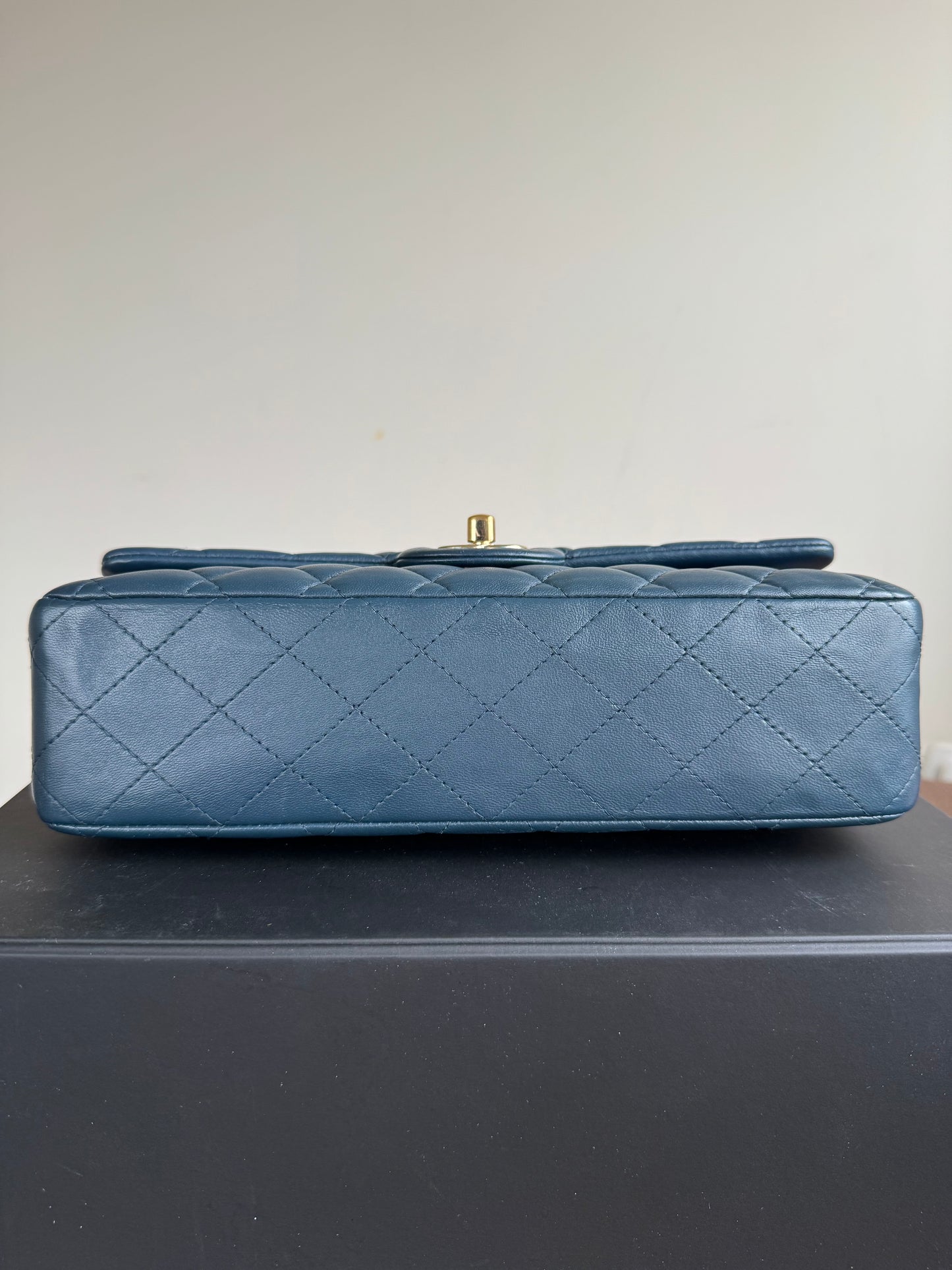 Pre-owned Chanel Timeless Classic Medium Marine Blue Lambskin Flap Bag
