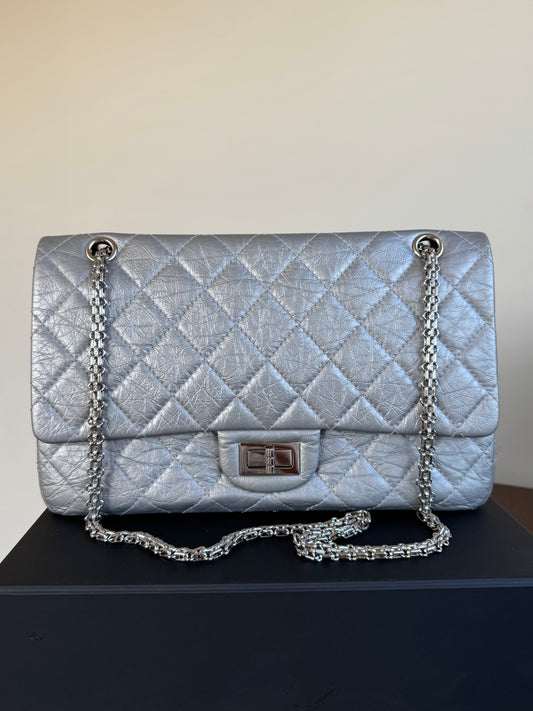Pre-owned Chanel 2.55 Reissue Maxi 227 Silver Leather Flap Bag