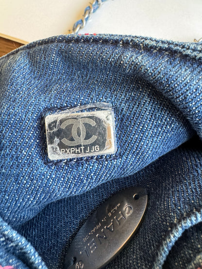 Pre-owned Chanel 22S Coco Beach Mini Denim Crossbody Bag