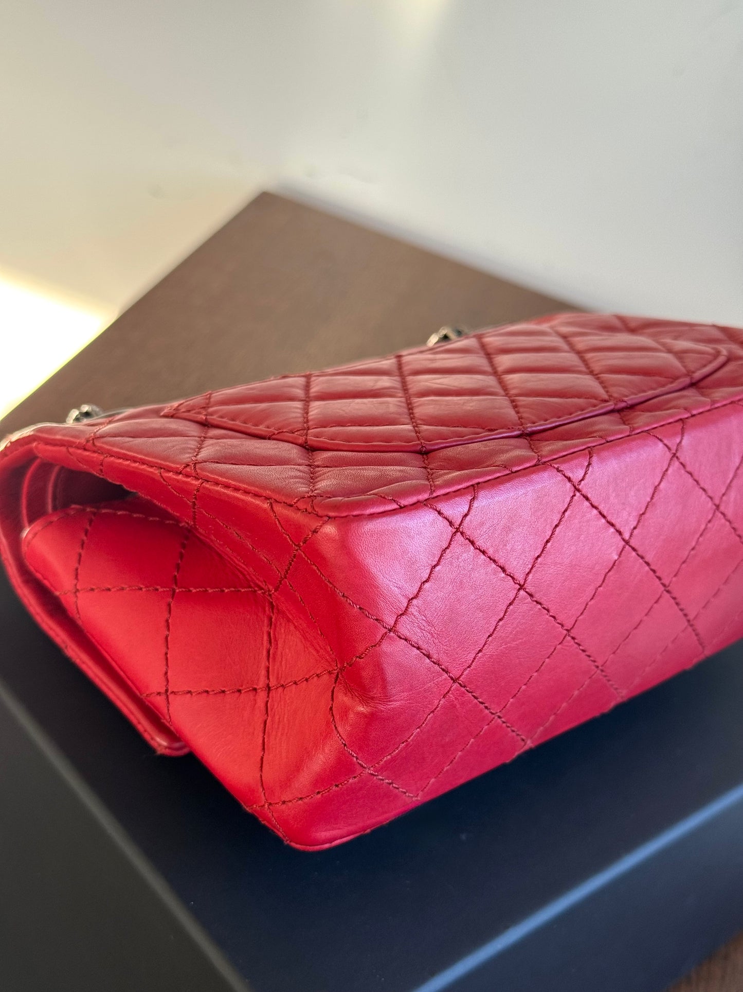 Pre-owned Chanel 2.55 Reissue Small 224 Red Leather Flap Bag